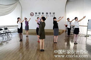 專業(yè)服務(wù)禮儀培訓(xùn) 徐文波老師的教學(xué)要點(diǎn)分享